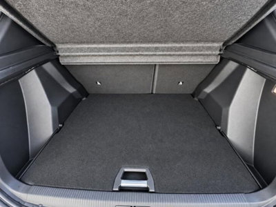 Peugeot 2008 1.2 hybrid GT Exclusive 145cv e-dcs6 (10)