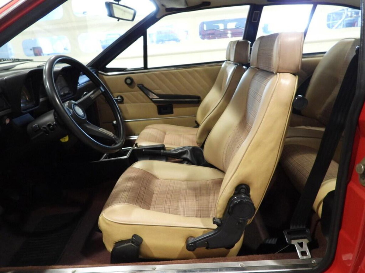 Alfa Romeo Alfetta Alfetta GT 1.6 (3)