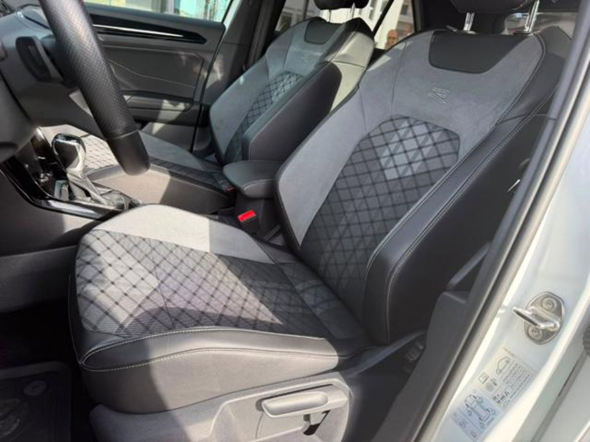 Volkswagen T-Roc 2.0 tdi R-Line 4motion 150cv dsg (11)