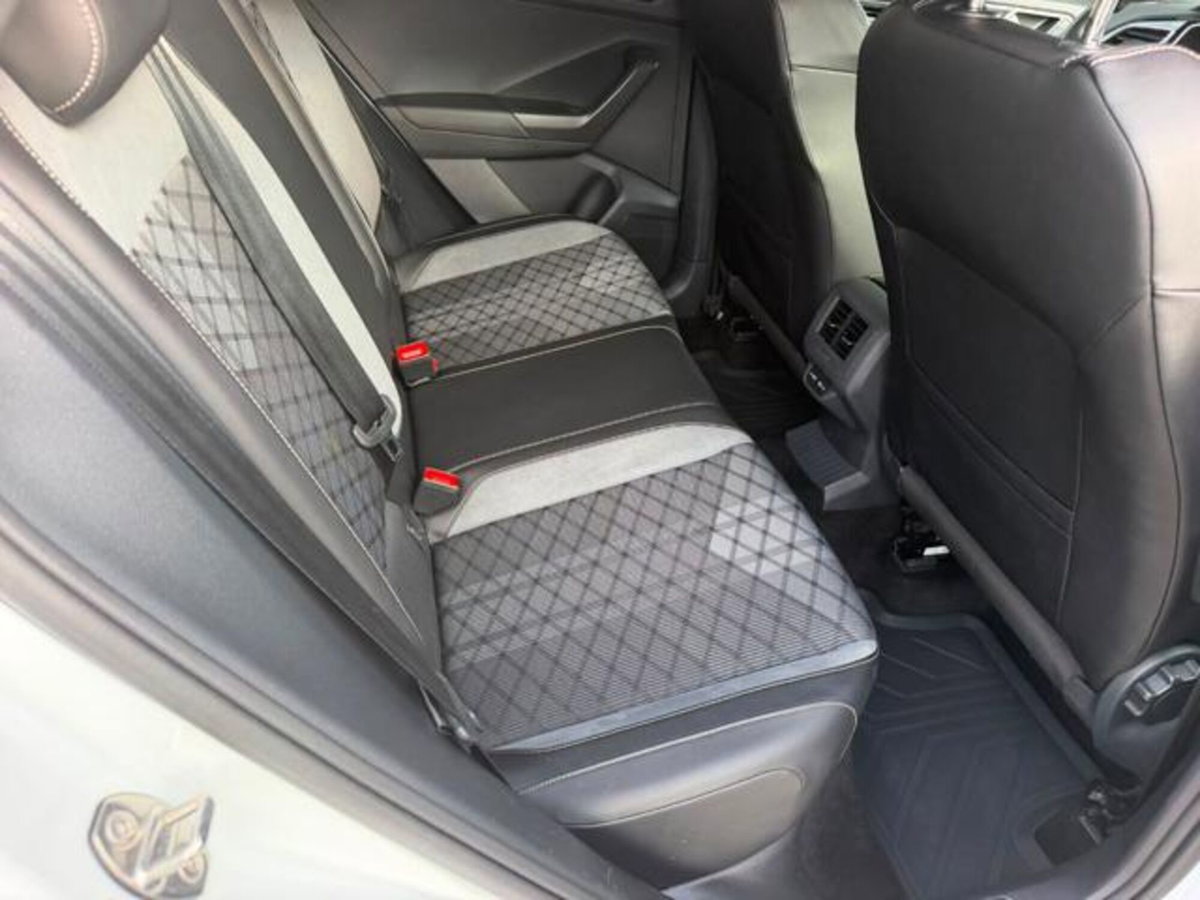Volkswagen T-Roc 2.0 tdi R-Line 4motion 150cv dsg (12)