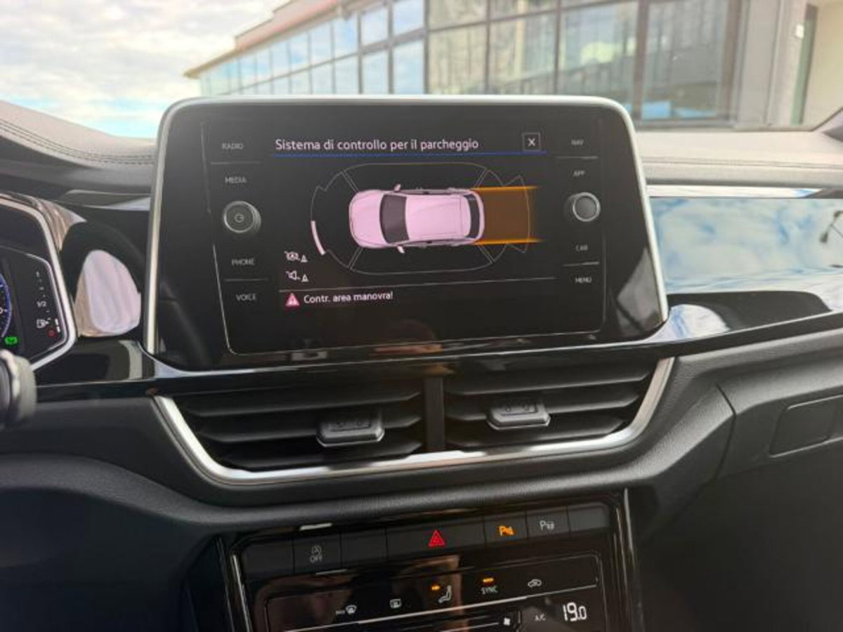Volkswagen T-Roc 2.0 tdi R-Line 4motion 150cv dsg (17)