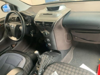 Toyota iQ 1.0 Sol (6)
