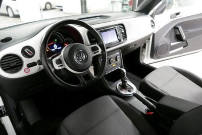 Volkswagen Maggiolino Cabrio 1.2 TSI Design BlueMotion Technology (11)