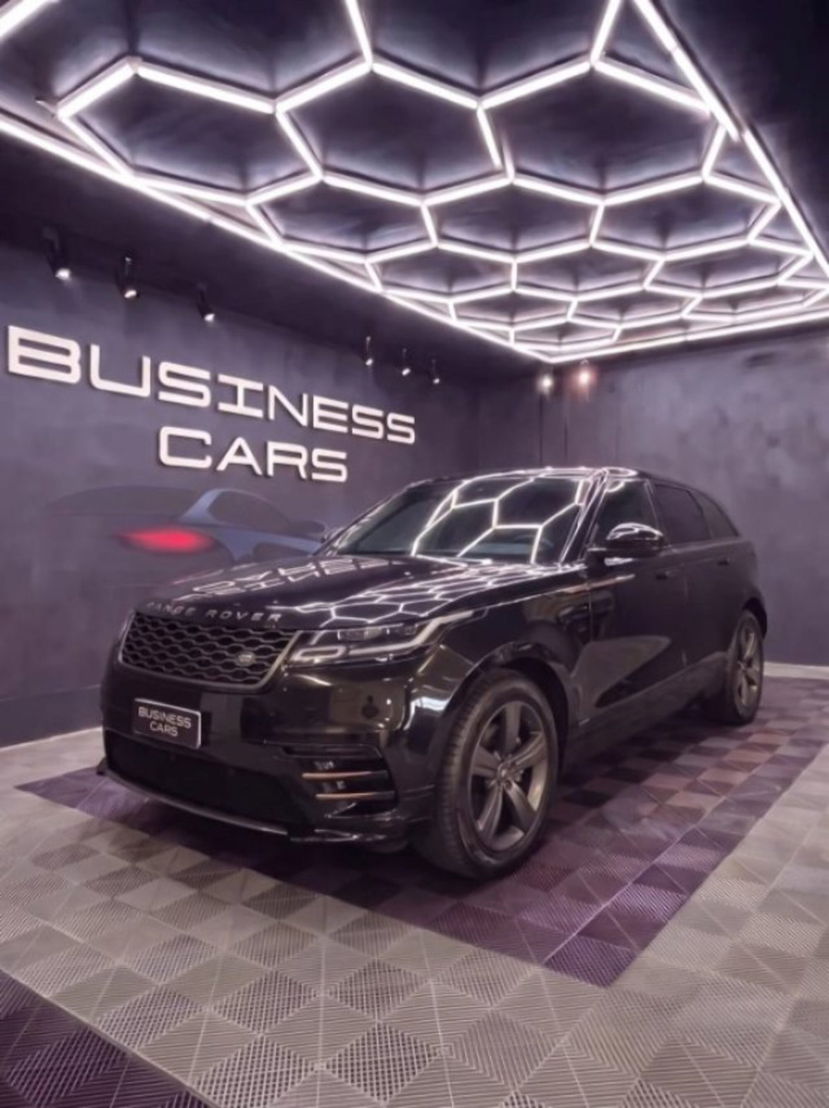 Land Rover Range Rover Velar 2.0D I4 180 CV R-Dynamic HSE