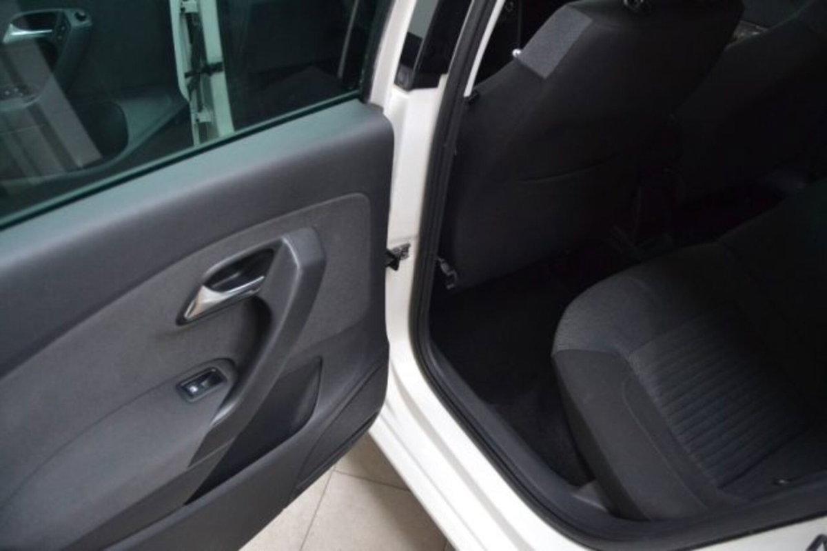 Volkswagen Polo 1.2 TDI DPF 5 p. Comfortline (8)