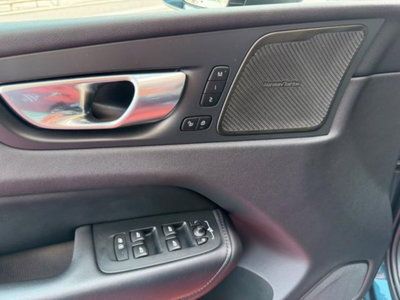 Volvo XC60 B4 automatico Plus Dark (10)