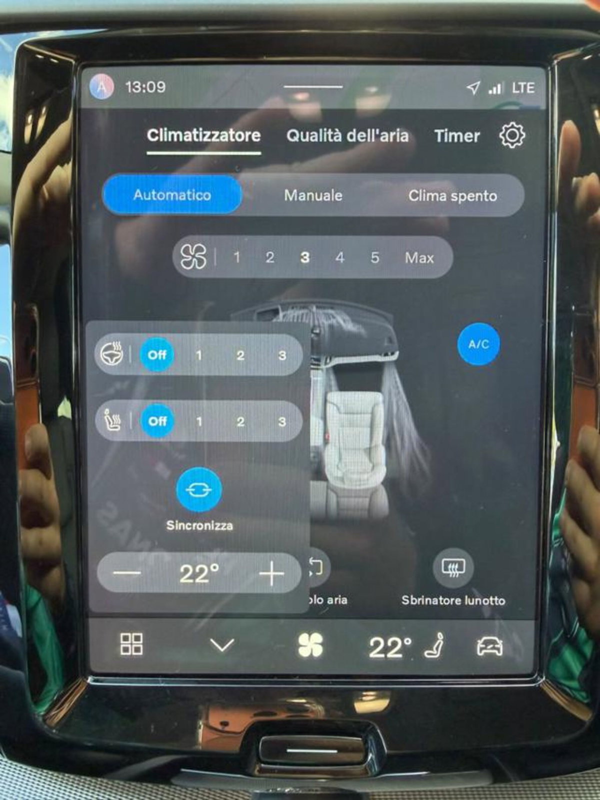 Volvo XC60 B4 automatico Plus Dark (12)