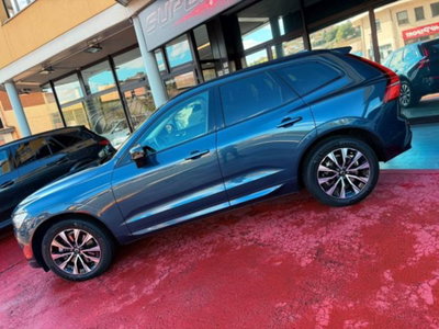 Volvo XC60 B4 automatico Plus Dark (3)