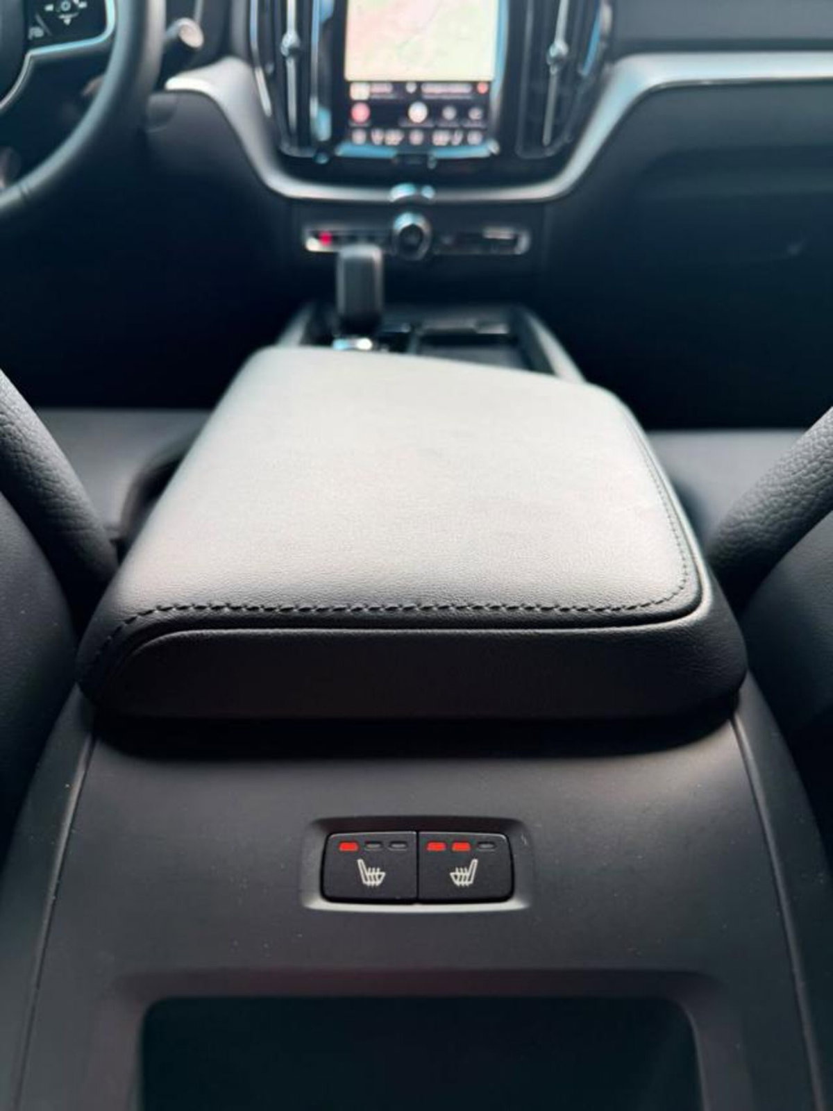 Volvo XC60 B4 automatico Plus Dark (9)