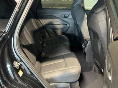 Audi Q3 Sportback 35 TDI quattro S tronic S line edition (14)