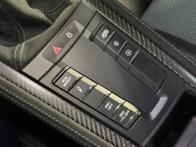 Porsche 718 Cayman  Cayman 4.0 GT4 RS pdk (17)