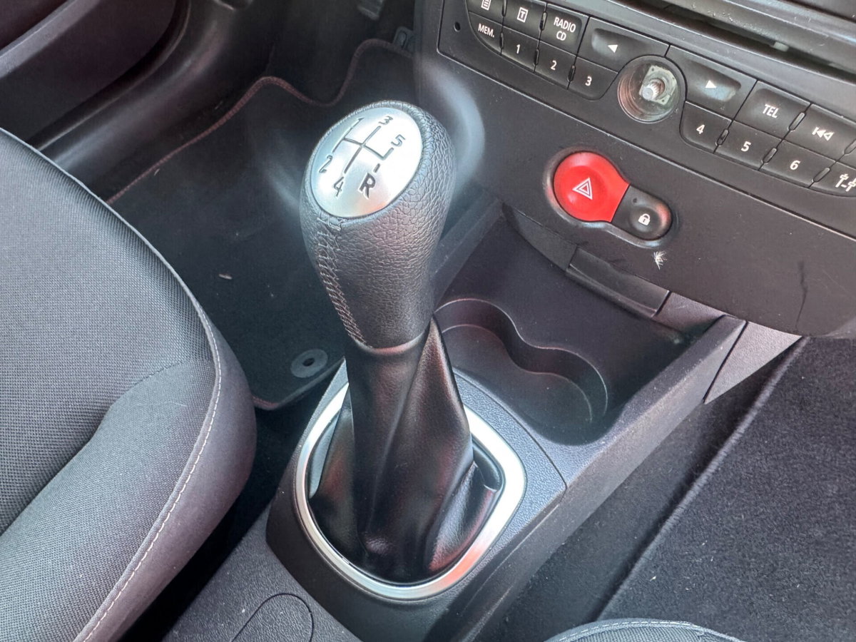 Renault Clio 1.2 16V 5 porte GPL (11)