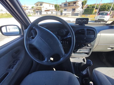 Kia Sportage 2.0 TDI cat 5p. 4x4 Comfort (11)