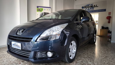 Peugeot 5008 1.6 HDi 112CV Active Mix usata