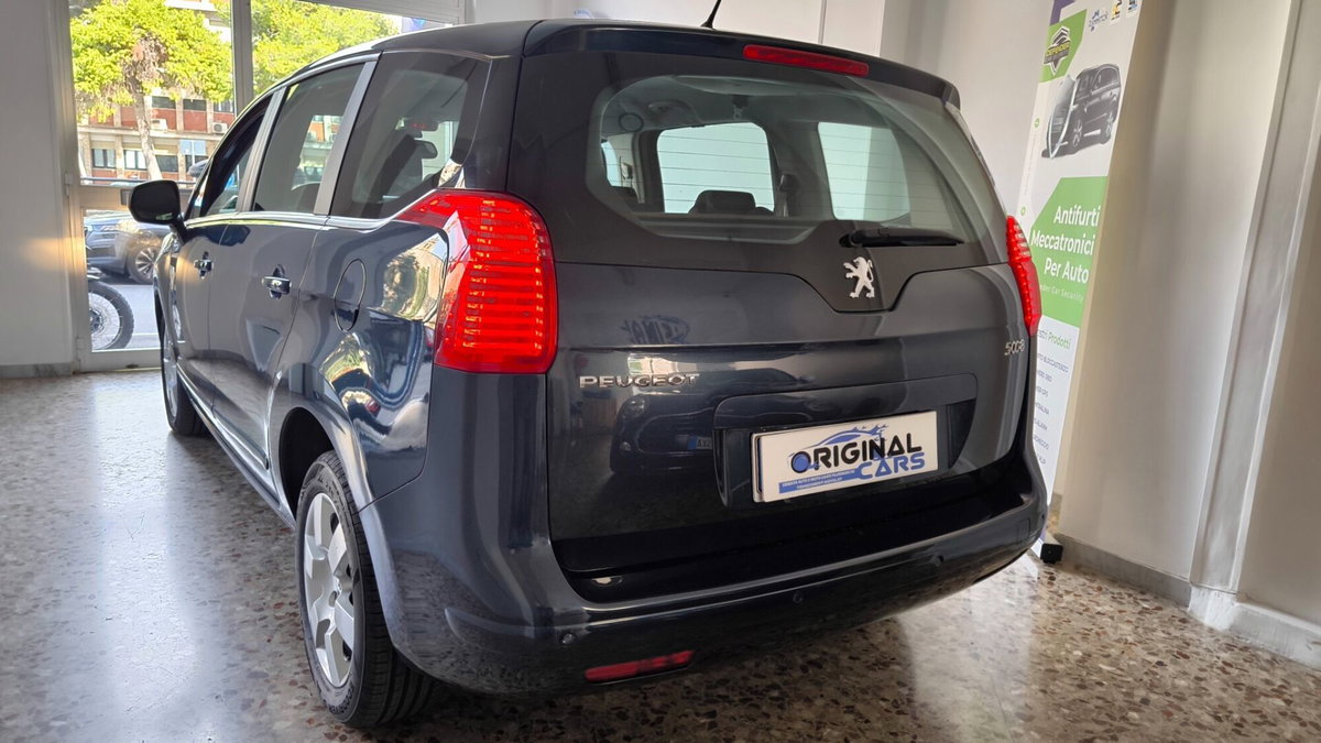 Peugeot 5008 1.6 HDi 112CV Active Mix (10)