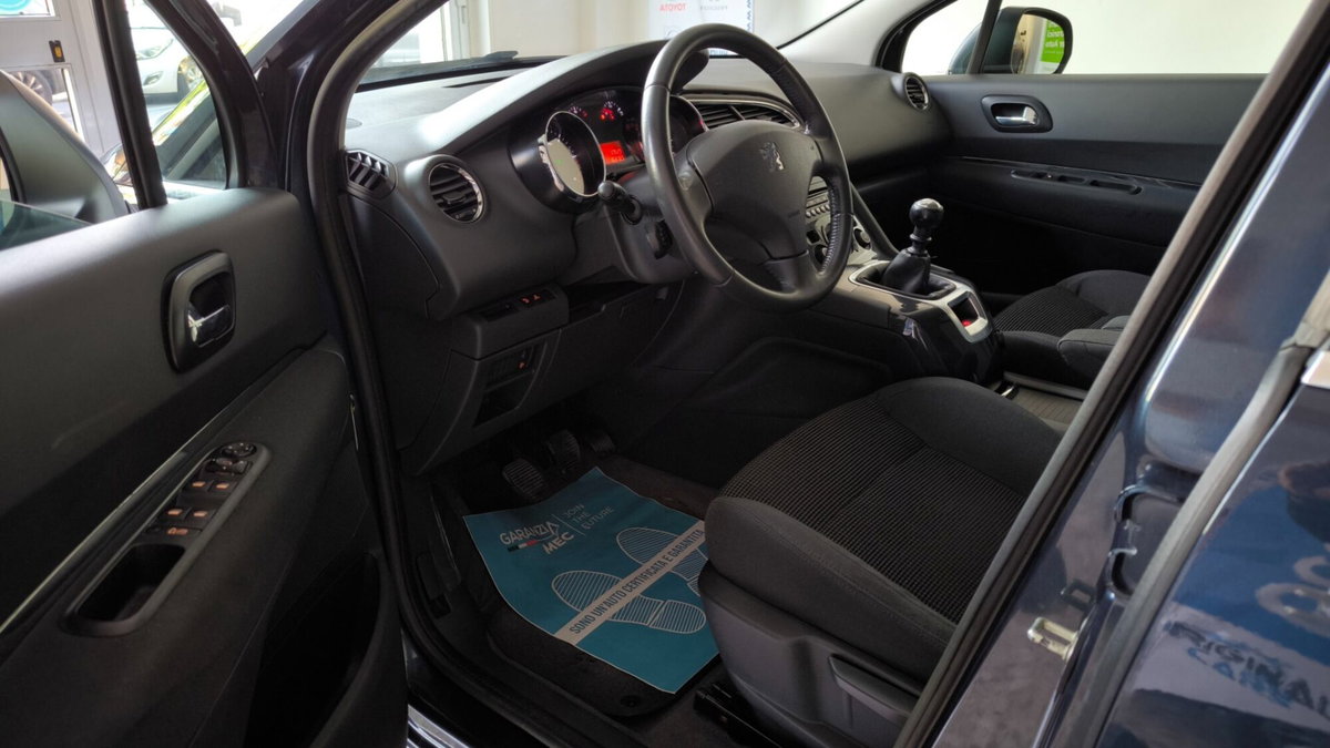 Peugeot 5008 1.6 HDi 112CV Active Mix (15)