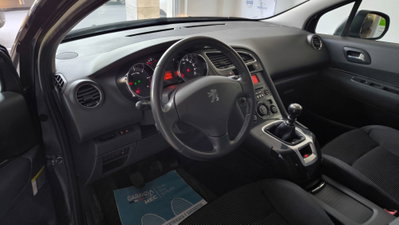 Peugeot 5008 1.6 HDi 112CV Active Mix (17)