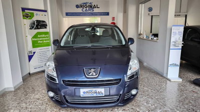 Peugeot 5008 1.6 HDi 112CV Active Mix (2)
