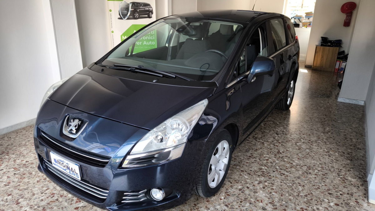 Peugeot 5008 1.6 HDi 112CV Active Mix (4)