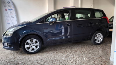 Peugeot 5008 1.6 HDi 112CV Active Mix (9)