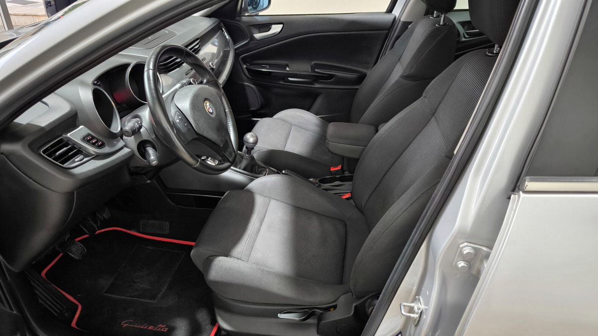 Alfa Romeo Giulietta 1.6 JTDm-2 Progression c/CL (12)
