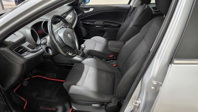 Alfa Romeo Giulietta 1.6 JTDm-2 Progression c/CL (12)
