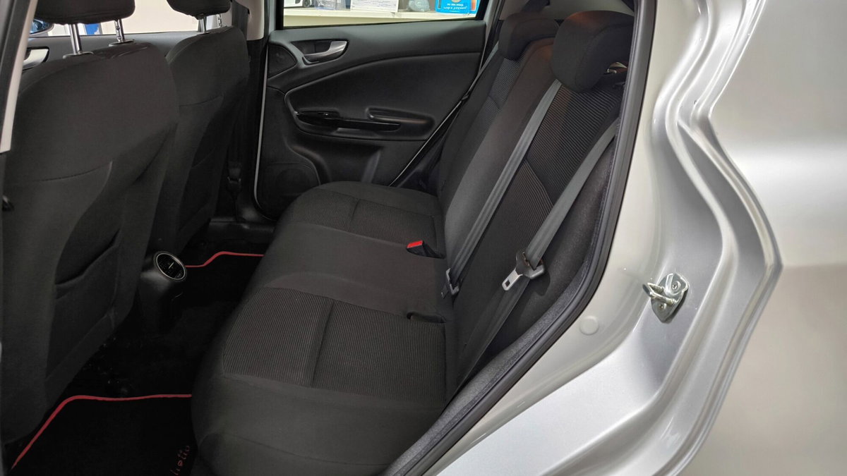 Alfa Romeo Giulietta 1.6 JTDm-2 Progression c/CL (15)