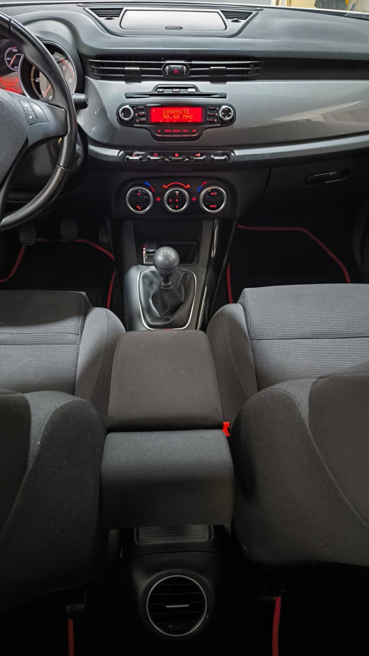 Alfa Romeo Giulietta 1.6 JTDm-2 Progression c/CL (20)