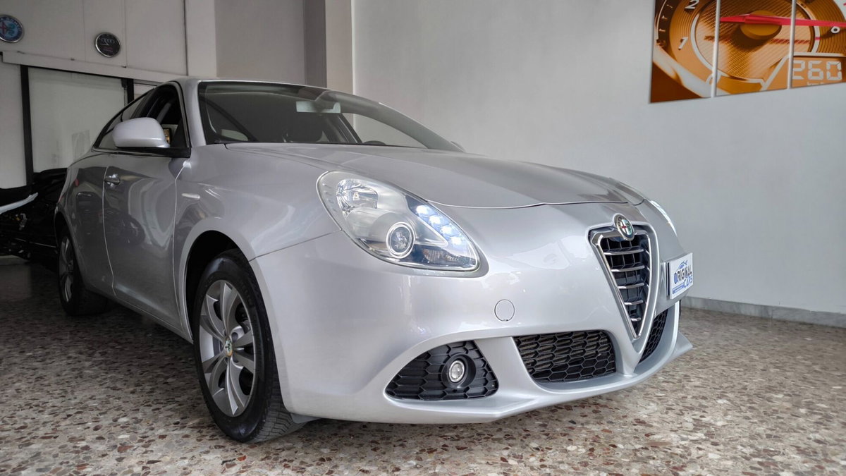 Alfa Romeo Giulietta 1.6 JTDm-2 Progression c/CL (5)