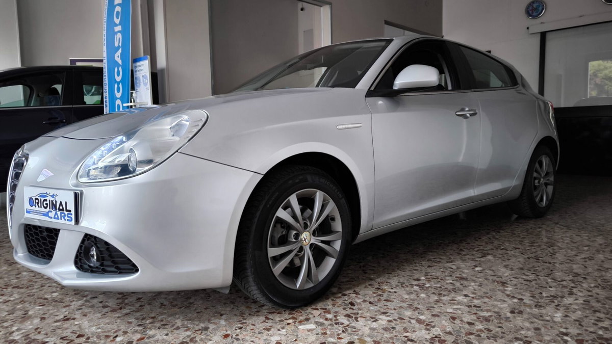 Alfa Romeo Giulietta 1.6 JTDm-2 Progression c/CL (7)