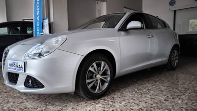 Alfa Romeo Giulietta 1.6 JTDm-2 Progression c/CL (7)