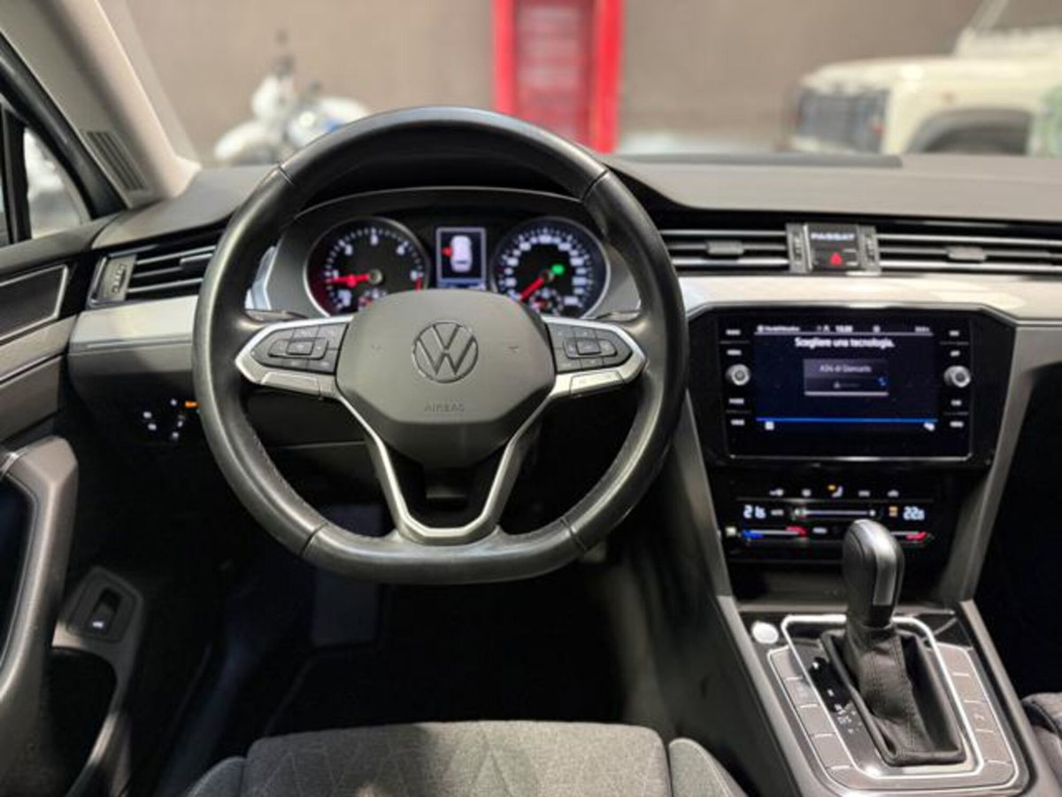 Volkswagen Passat Variant 2.0 TDI SCR 122 CV EVO DSG Business (12)