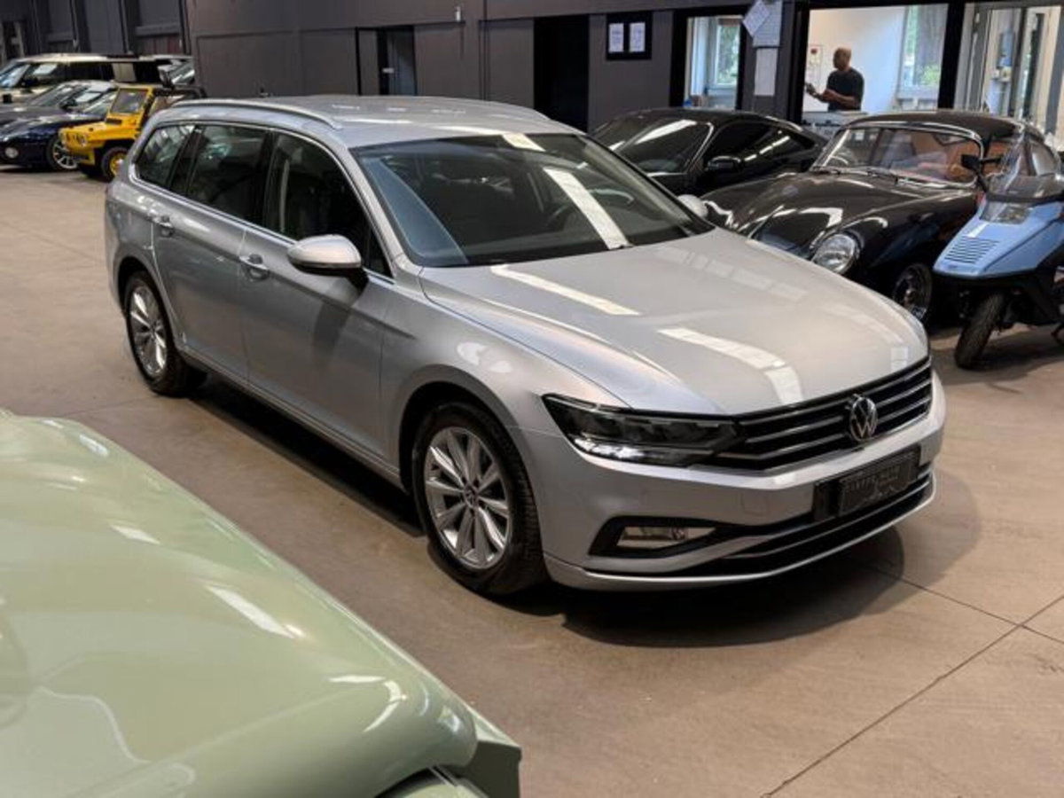Volkswagen Passat Variant 2.0 TDI SCR 122 CV EVO DSG Business (3)