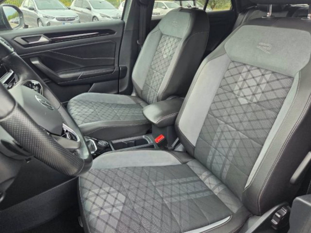 Volkswagen T-Roc 2.0 tdi R-Line 4motion 150cv dsg (12)