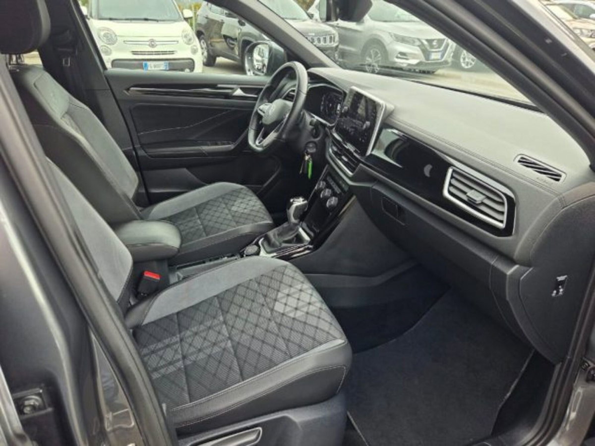 Volkswagen T-Roc 2.0 tdi R-Line 4motion 150cv dsg (9)