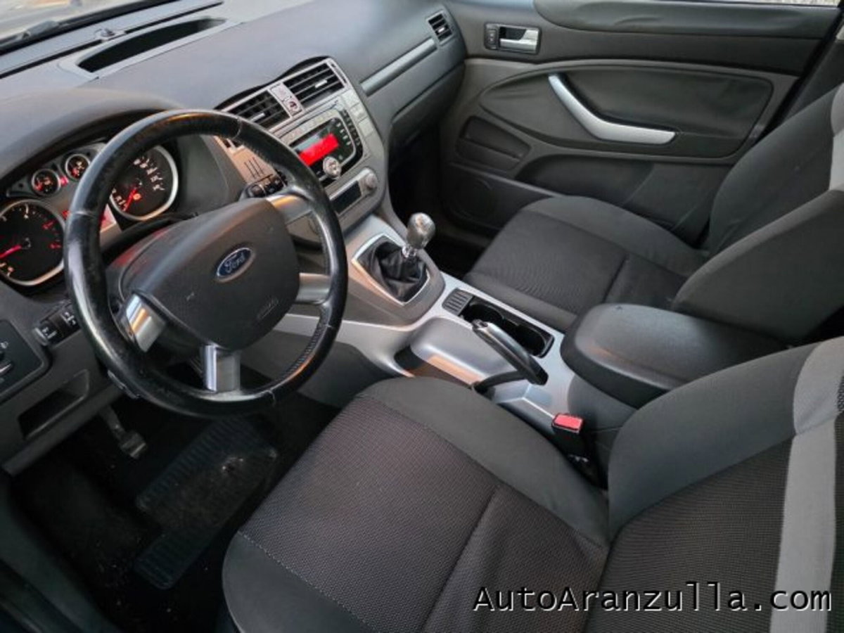 Ford Kuga 2.0 TDCI 140 CV 2WD Titanium (10)