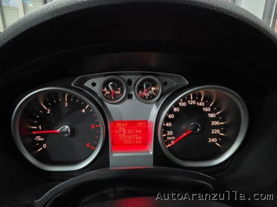 Ford Kuga 2.0 TDCI 140 CV 2WD Titanium (11)