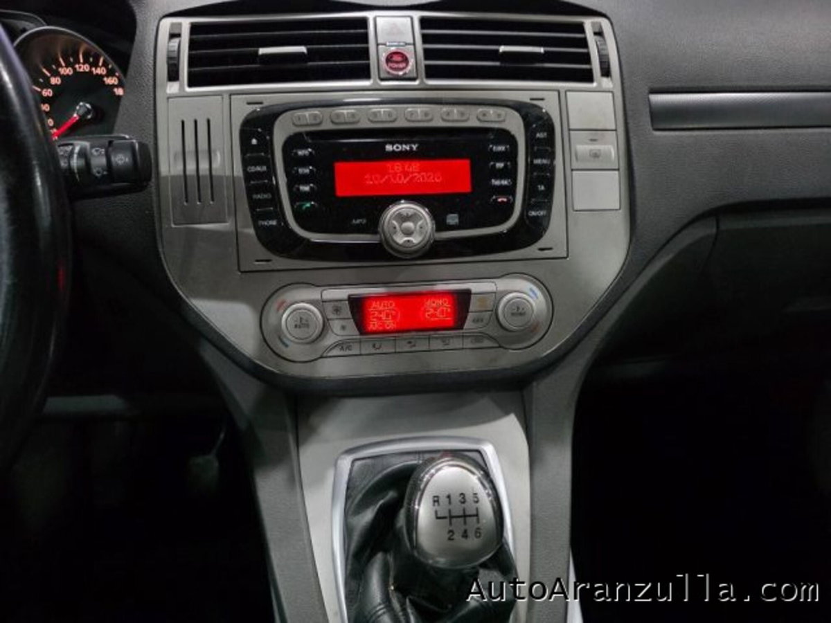 Ford Kuga 2.0 TDCI 140 CV 2WD Titanium (15)