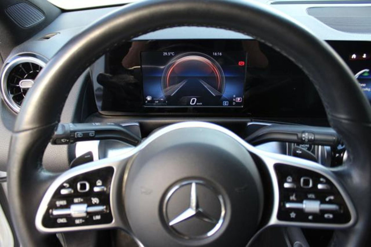 Mercedes-Benz GLB 220 d Automatic 4Matic Sport Plus (13)