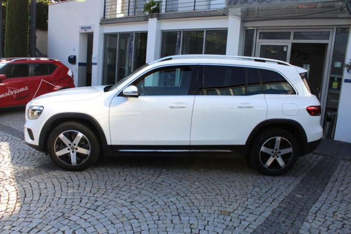 Mercedes-Benz GLB 220 d Automatic 4Matic Sport Plus (2)