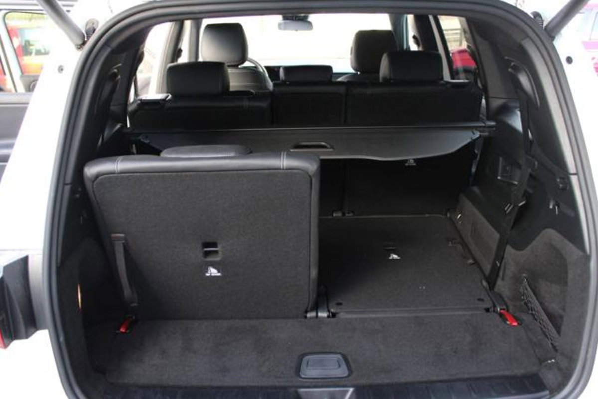 Mercedes-Benz GLB 220 d Automatic 4Matic Sport Plus (9)