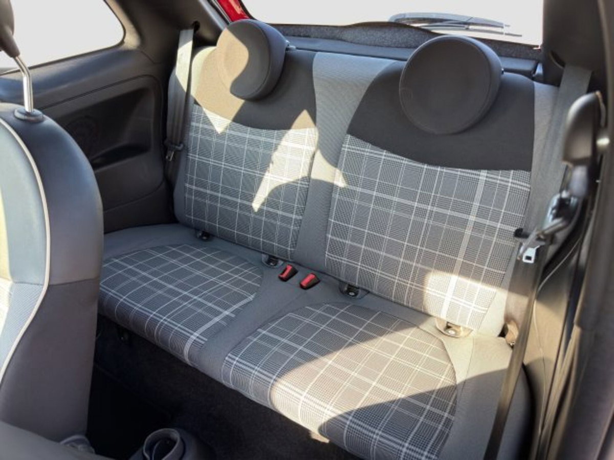Fiat 500 1.0 Hybrid Lounge (11)