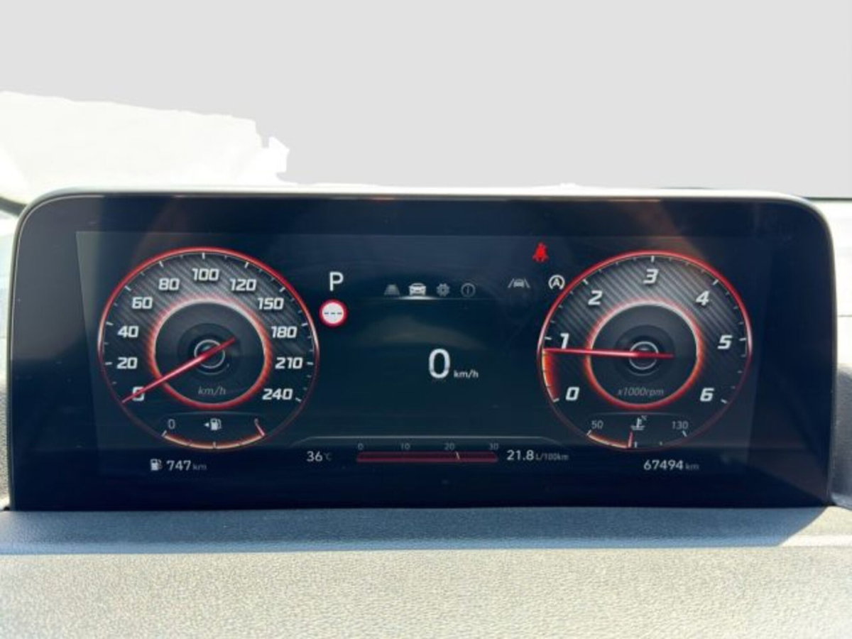 Hyundai Staria 2.2 2wd auto (16)