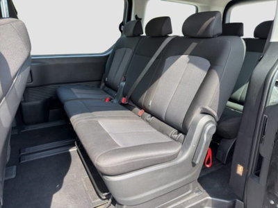 Hyundai Staria 2.2 2wd auto (11)