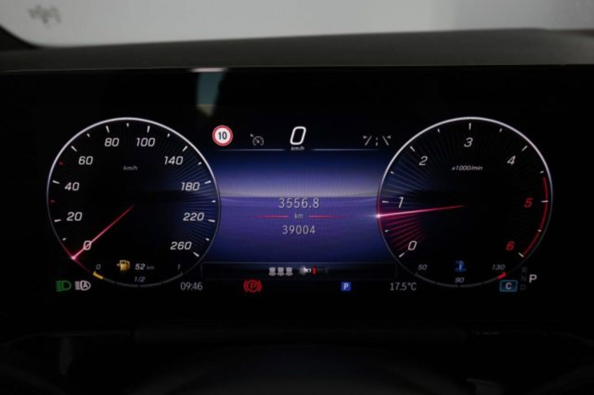 Mercedes-Benz CLA Shooting Brake 180 d Automatic Shooting Brake Premium (7)