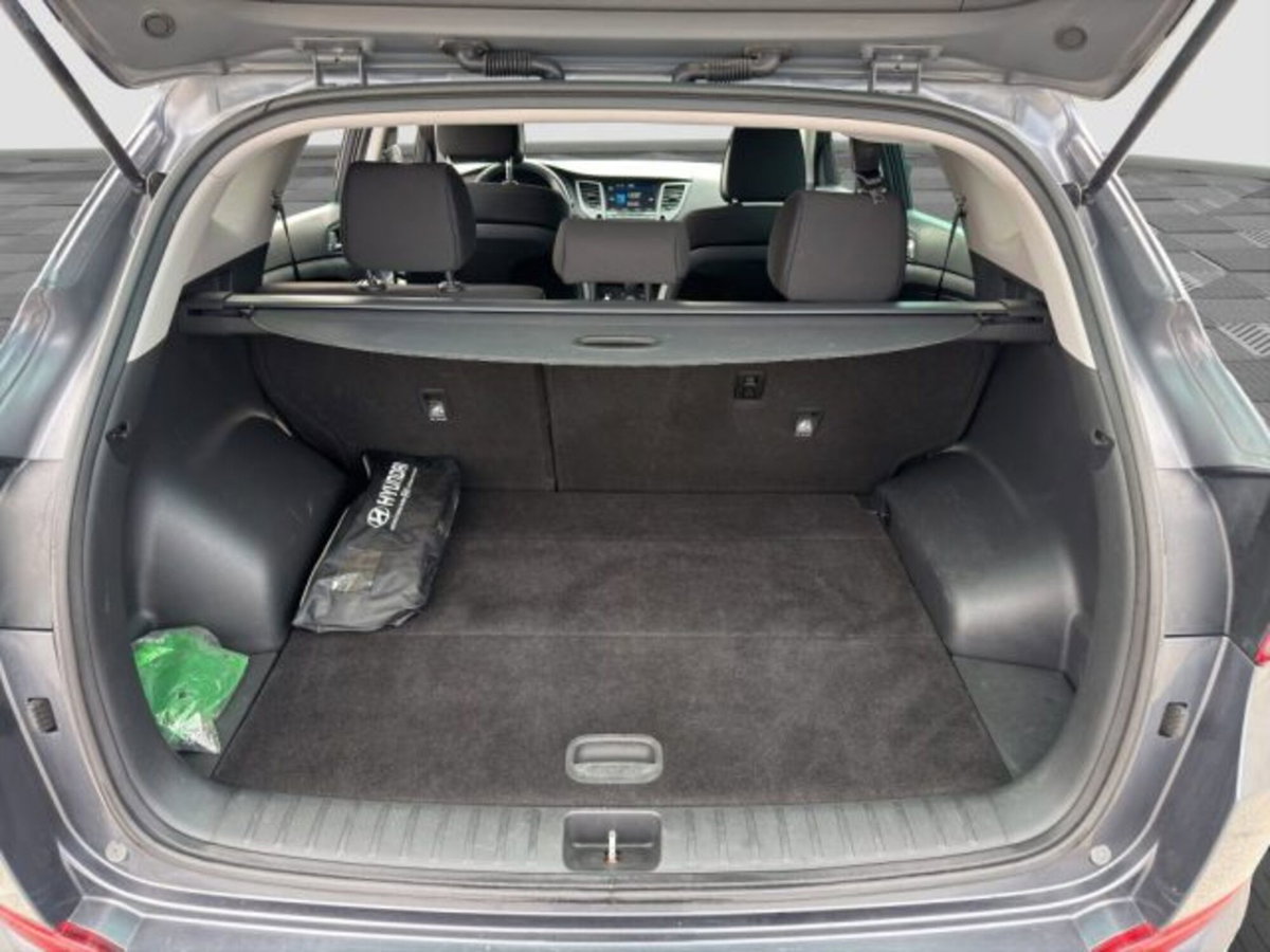 Hyundai Tucson 1.7 CRDi XPossible (14)