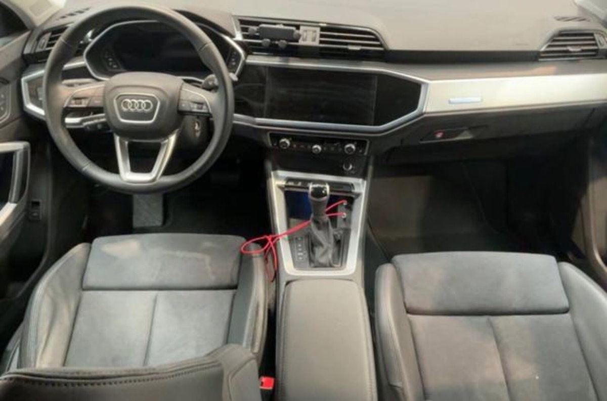 Audi Q3 Sportback 35 TDI quattro S tronic S line edition (2)