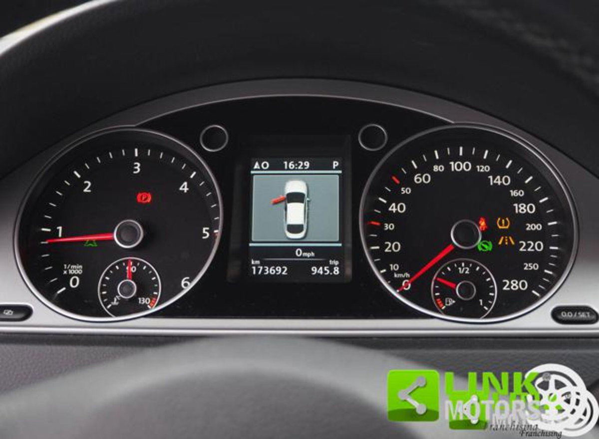 Volkswagen Passat CC CC 2.0 TDI 170CV DPF BlueM. Tech. (12)