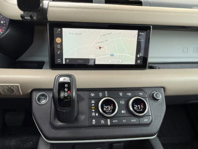 Land Rover Defender 110 3.0d i6 mhev X-Dynamic HSE awd 250cv auto (13)