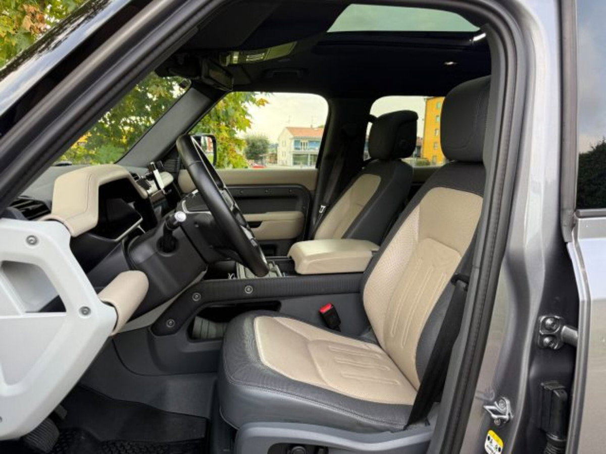 Land Rover Defender 110 3.0d i6 mhev X-Dynamic HSE awd 250cv auto (6)